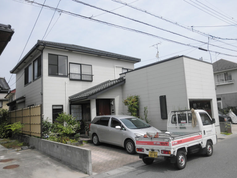 外壁塗装・シーリング打ち替え工事の施工前
