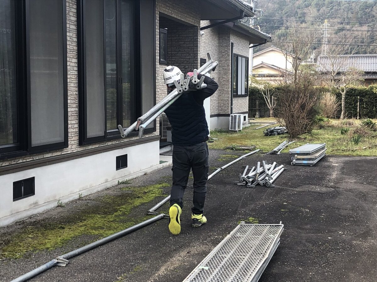 伯耆町にて外壁塗装スタート!